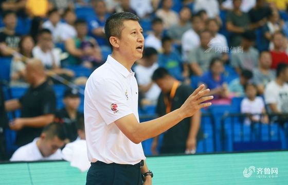 关于山东男篮内部会议纪要流出——今夜主帅复盘；亚冠使命明确；更衣室氛围转暖的信息