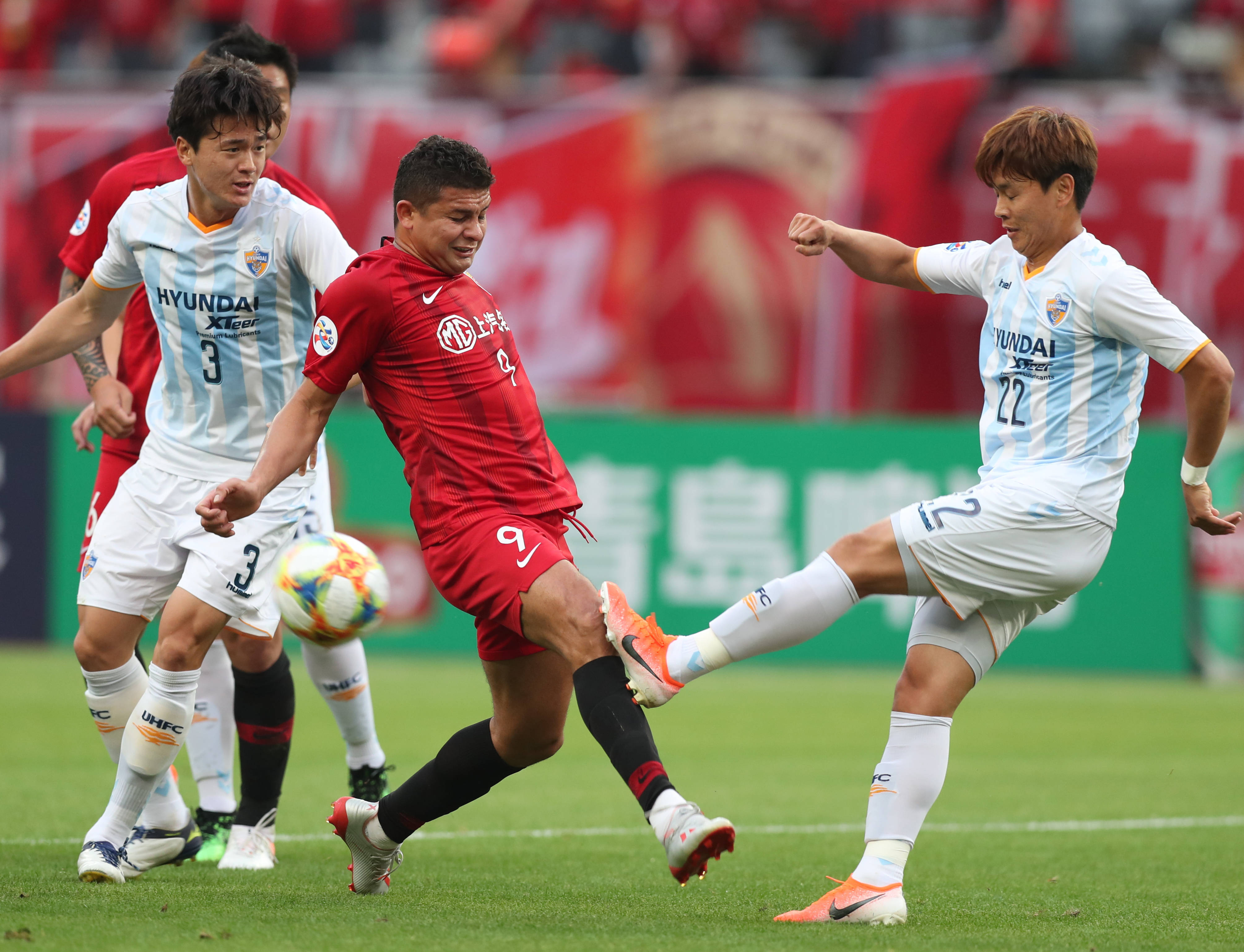 赛前体能课后，武汉三镇状态回暖备战亚冠，信心回归，细节决定成败的简单介绍