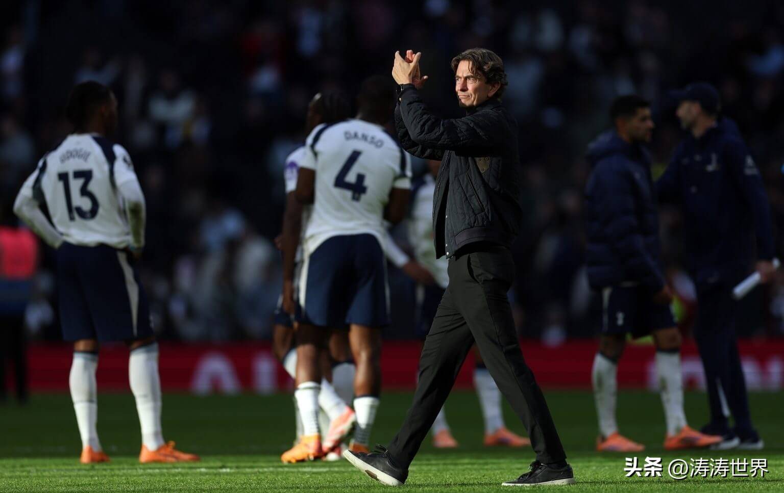 欧联转会期再迎强敌，曼联战术微调，主帅态度——震撼外界，轮换策略成焦点的简单介绍